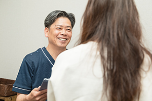 当院での産後の骨盤矯正の方法